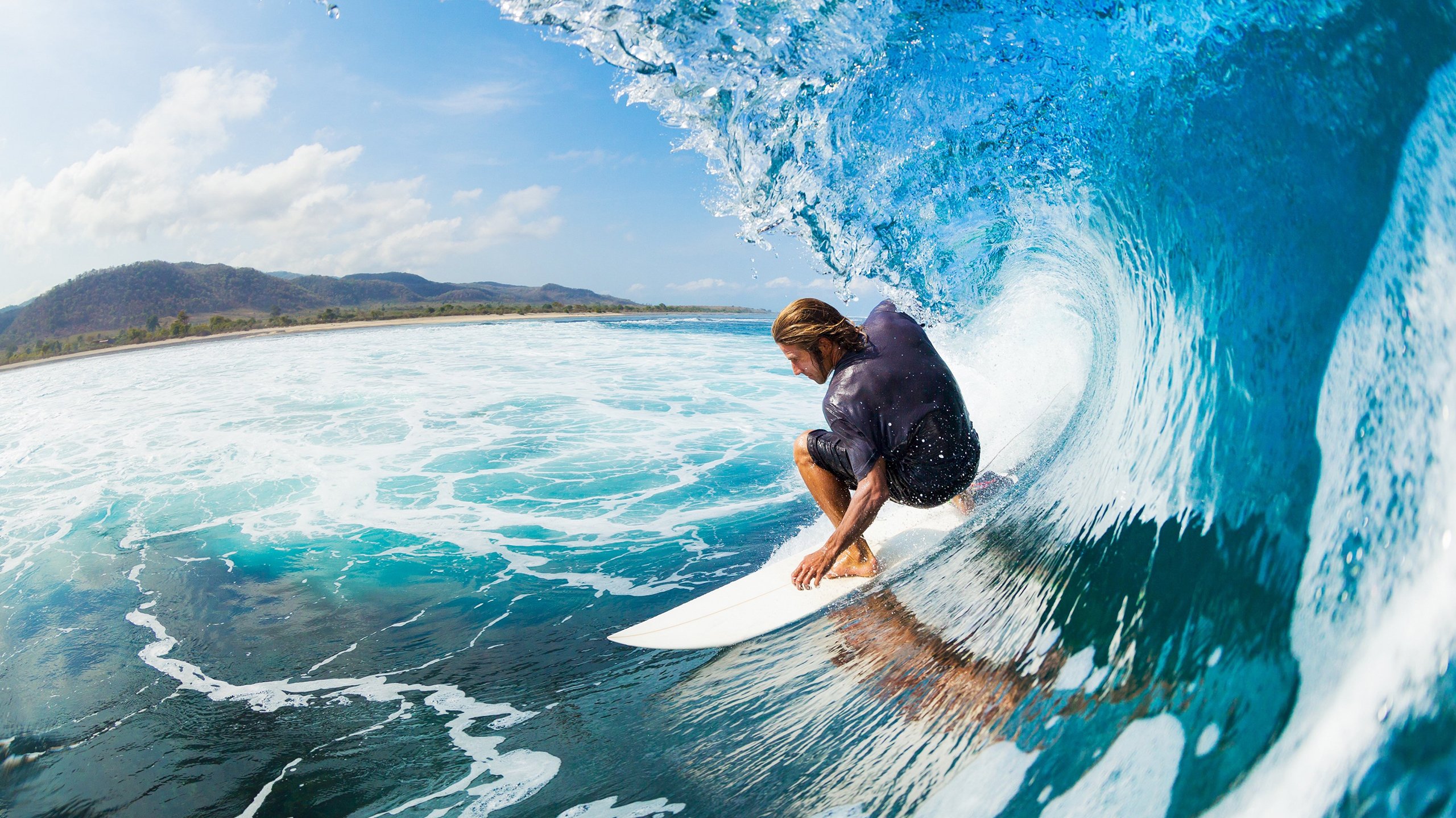 Messaoudi 擅长进攻与防守,身高 215cm 驱动队伍节奏,messi球员