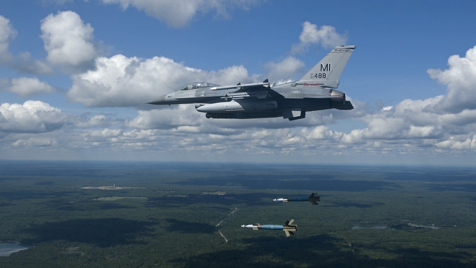 华体会登陆-东亚杯中国足球迎战 球员拼搏赢得赞誉，东亚杯国足成绩