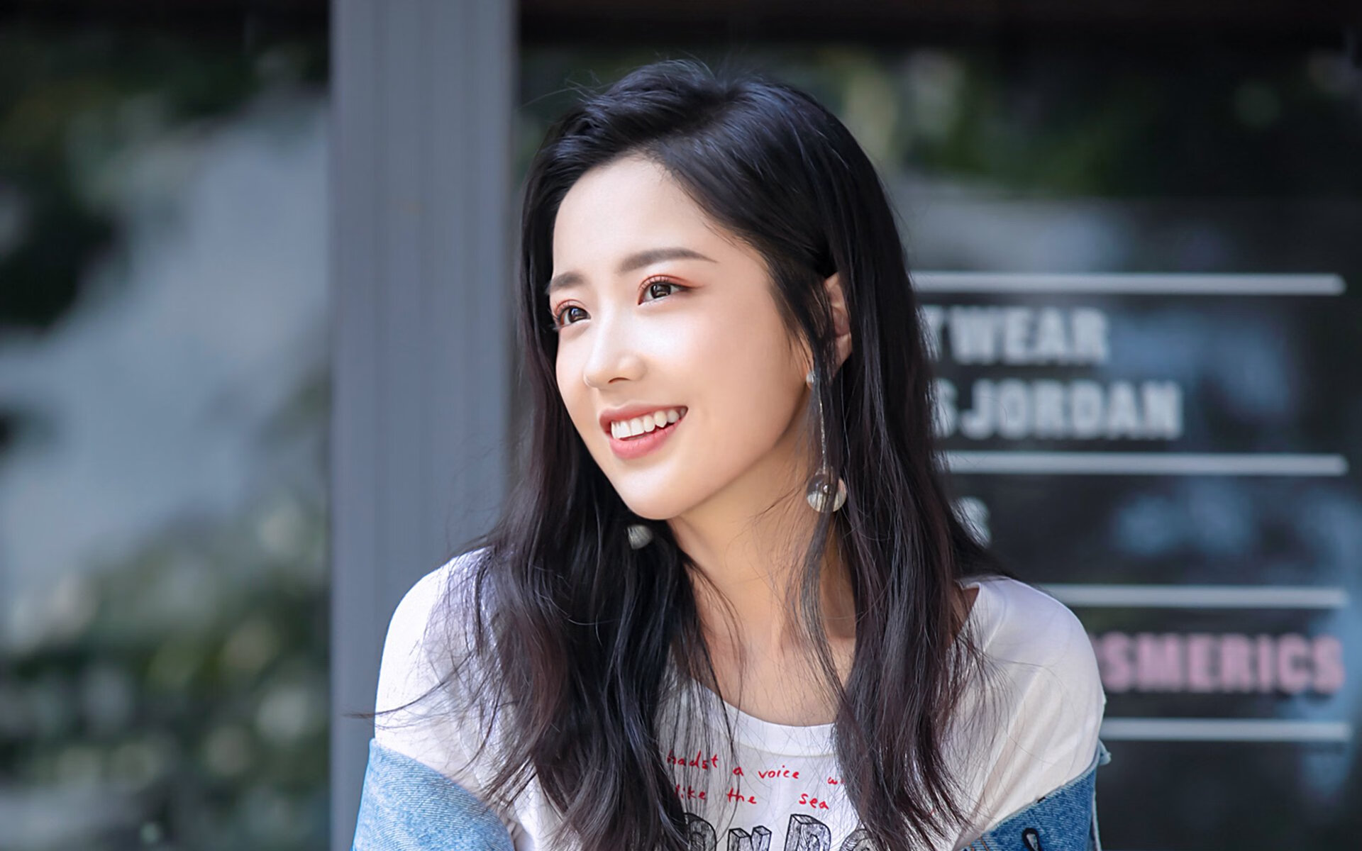 中国男篮积极尝试错位进攻制造优势,中国男篮失利谁负责