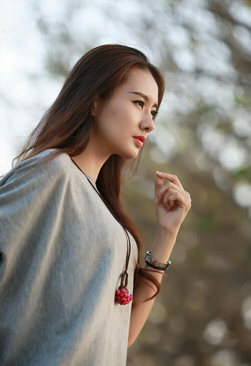 瓦伦西亚主打防守反击抢得关键三分，瓦伦西亚首发